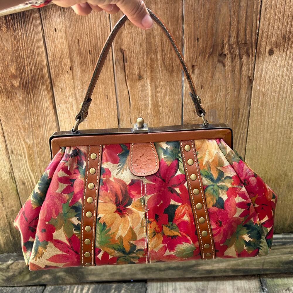 Patricia Nash Nemoli Frame Bag in Spring Multi floral kiss lock metal closure